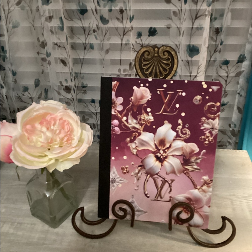 Gorgeous Notebook - Picture 4 of 7